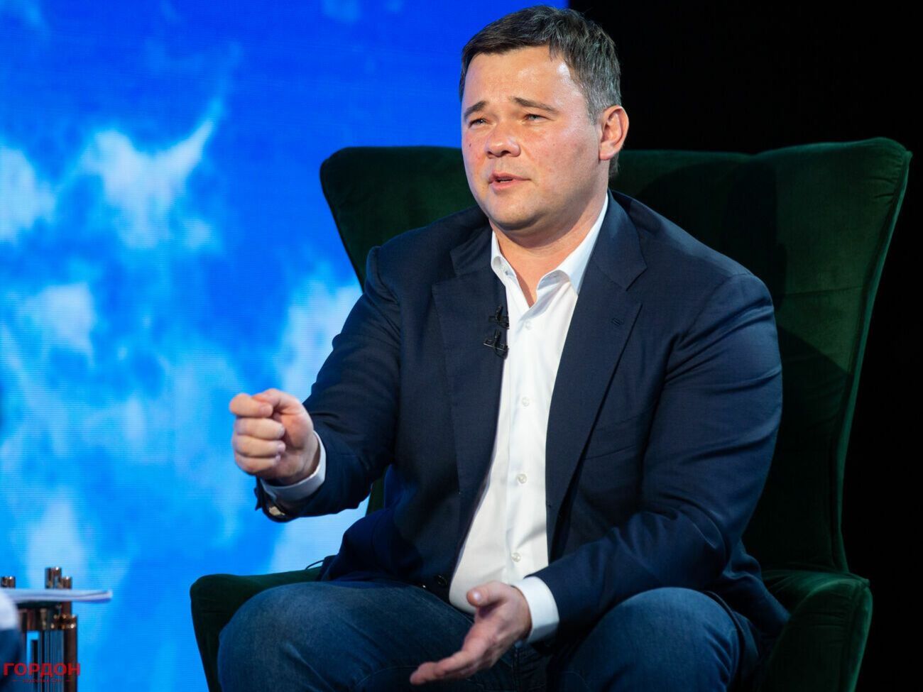 Богдан несколько раз употребил слово "жопа"