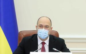 Шмигаль заявив, що в Україні вже сім тижнів поспіль щотижня вакцинують понад 1 млн людей