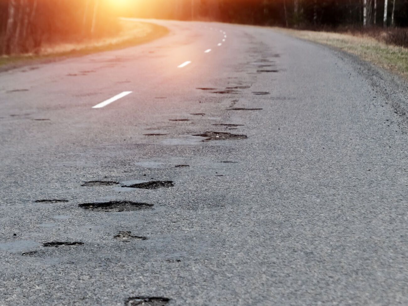 Крупнейшие подрядчики "Большого строительства" за неполные два года получили из бюджета на ремонт дорог 116 млрд грн