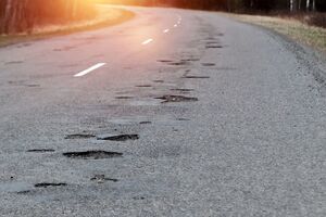 Крупнейшие подрядчики "Большого строительства" за неполные два года получили из бюджета на ремонт дорог 116 млрд грн