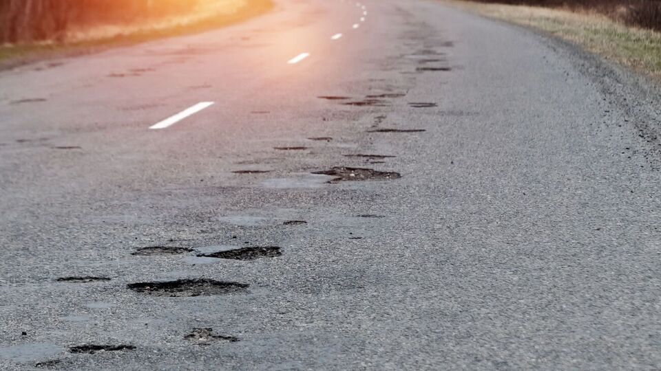 Найбільші підрядники "Великого будівництва" за неповні два роки отримали з бюджету на ремонт доріг 116 млрд грн