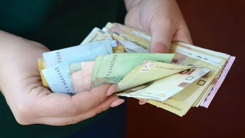 27% громадян стверджують, що їхній добробут цього року значно погіршився