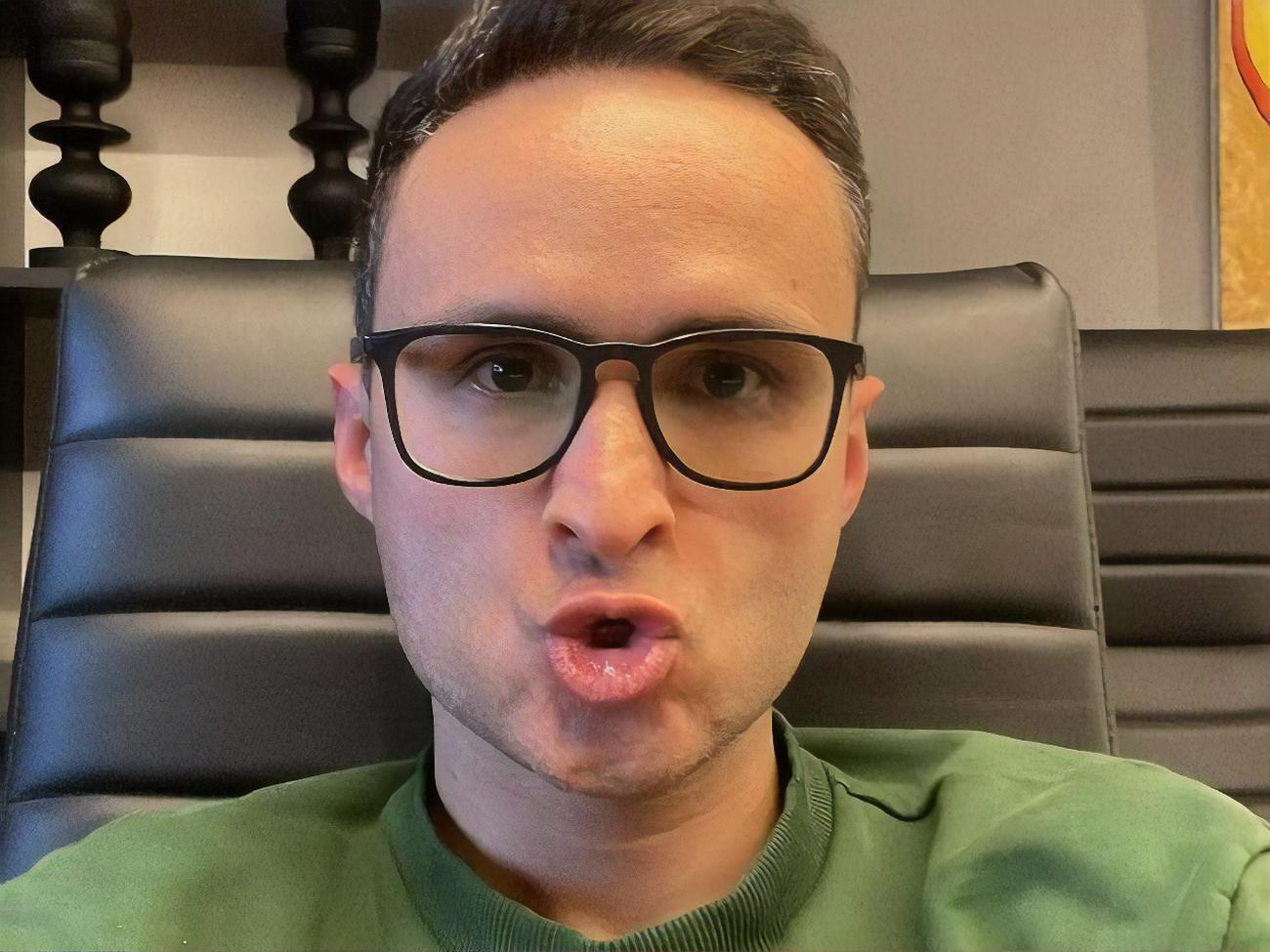 Ласточкин выступает в составе&nbsp;студии "Квартал 95"