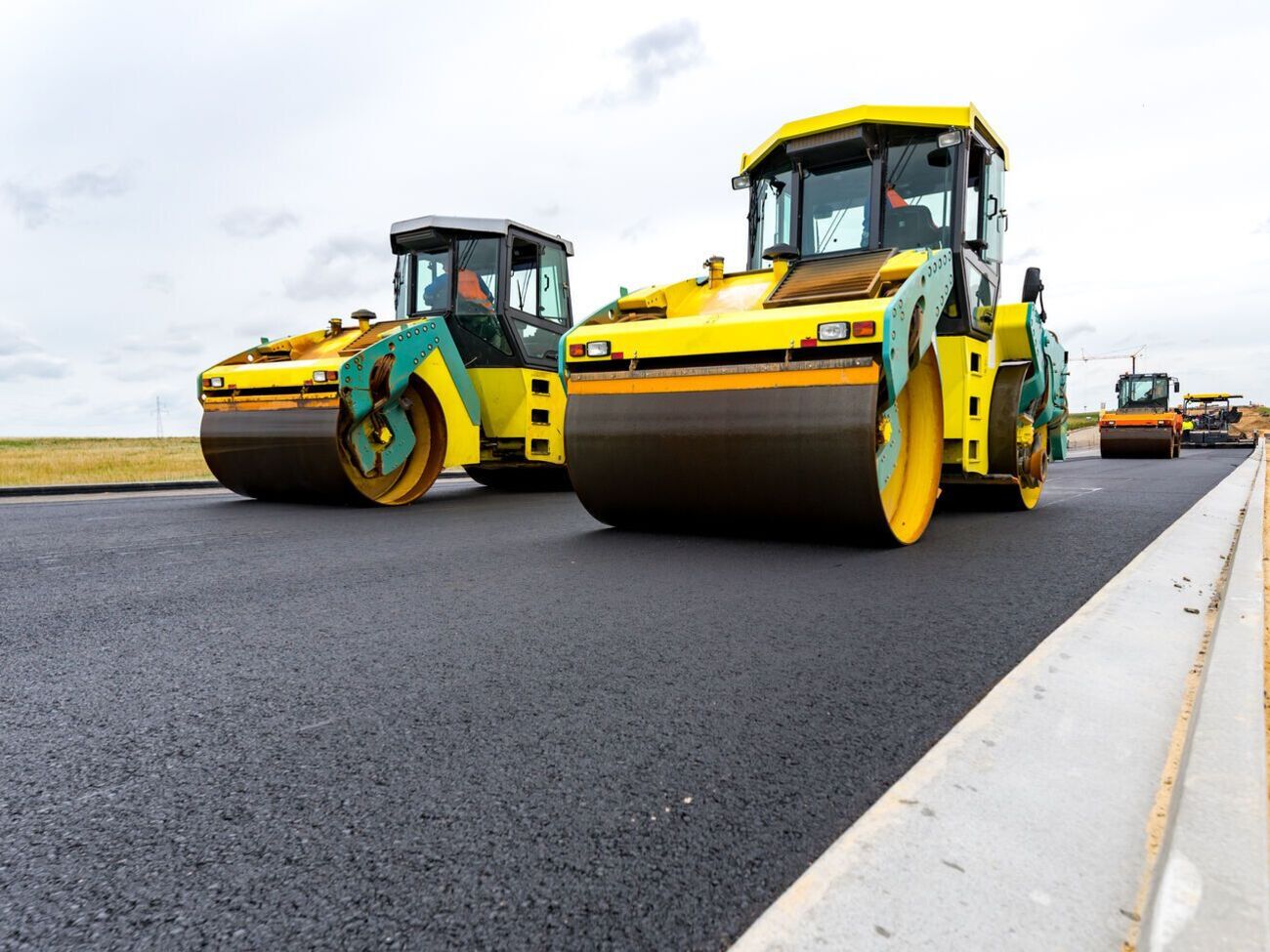 В проекте госбюджета на 2022 год предусмотрено 124,1 млрд грн на дорожное строительство