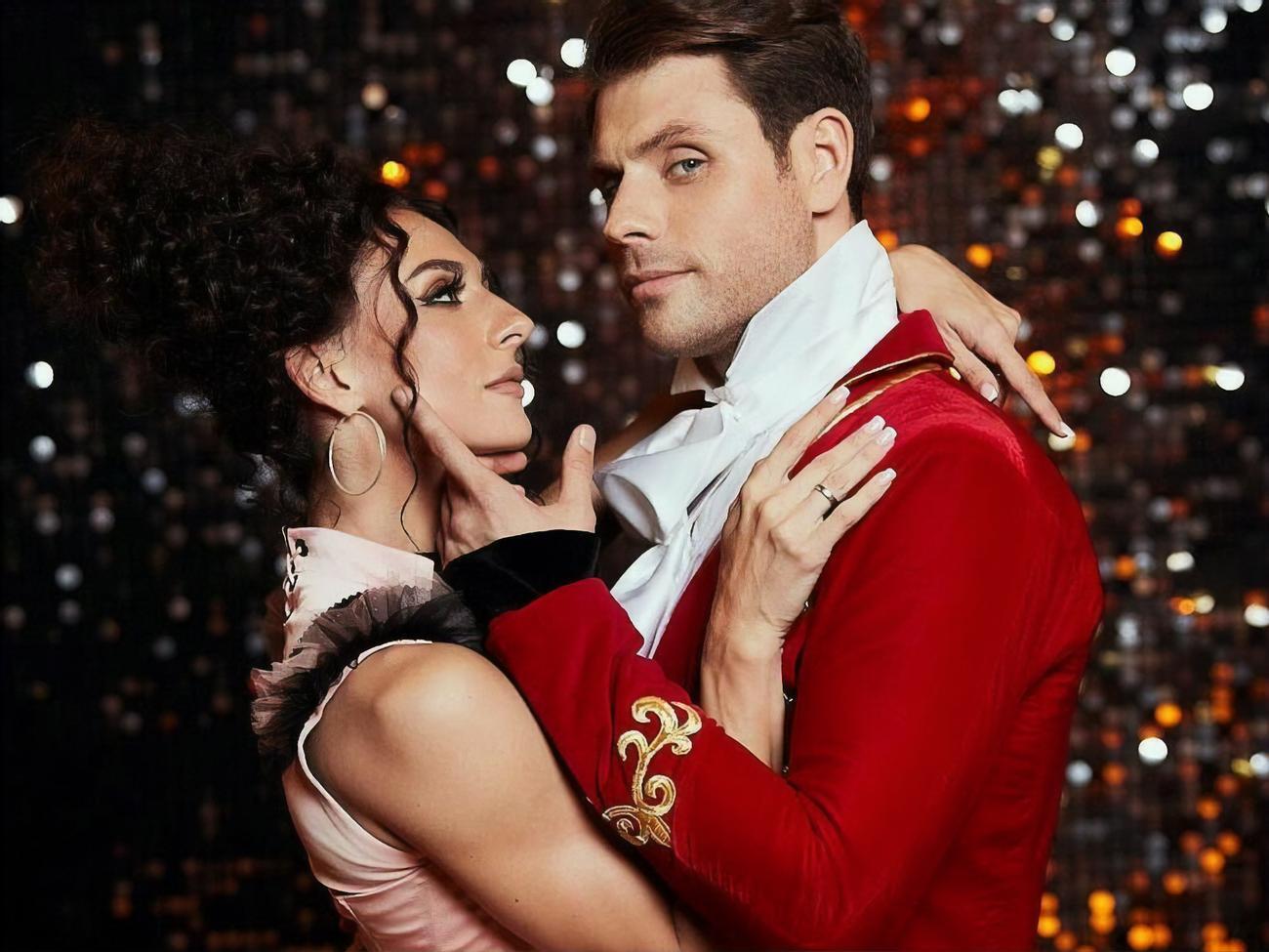 Переможець "Танців з зірками" Артур Логай зі своєю партнеркою по паркету Анною Кареліною