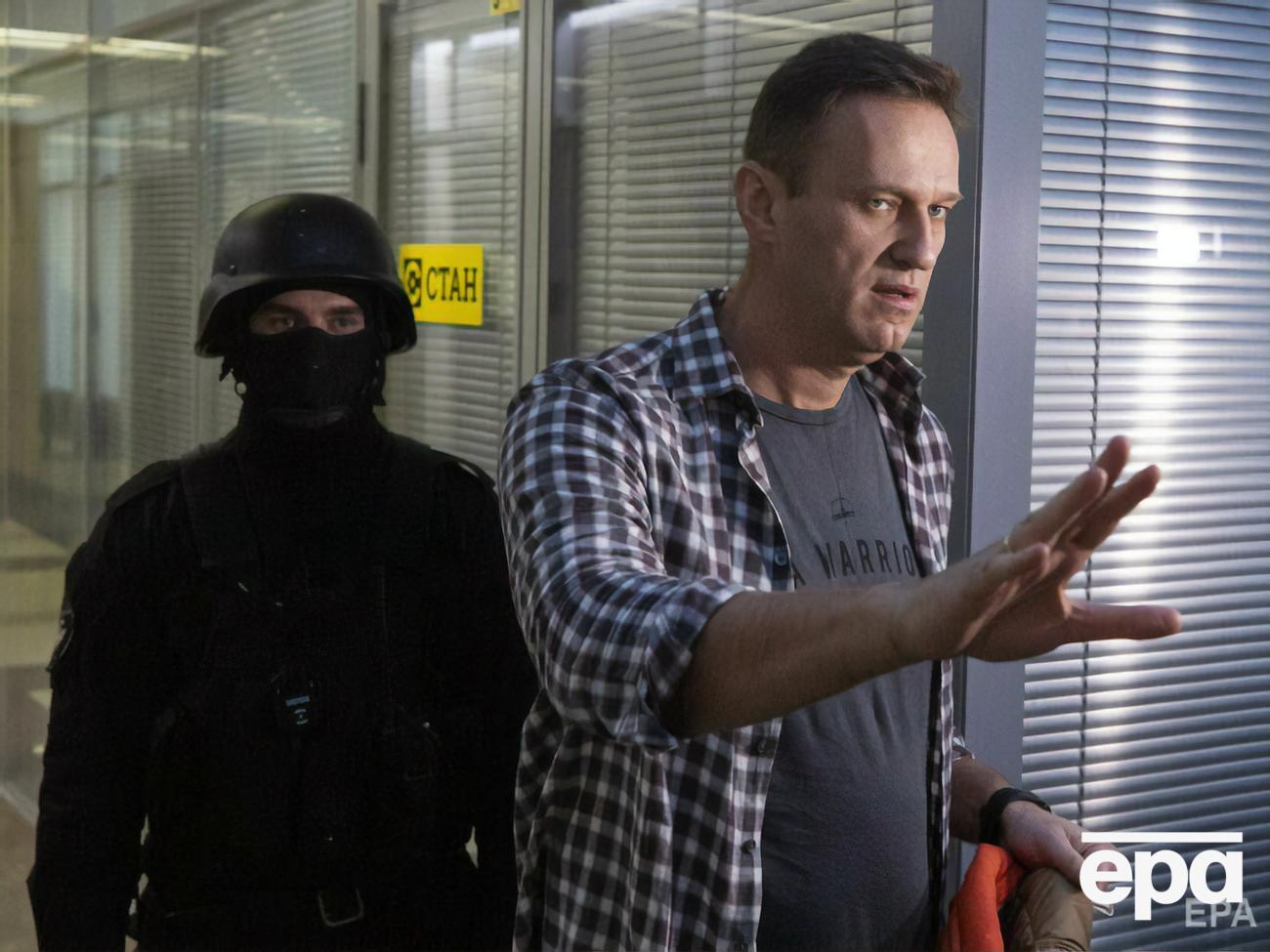 Великобритания ввела санкции против россиян в августе 2021 года,&nbsp;в годовщину покушения на Навального