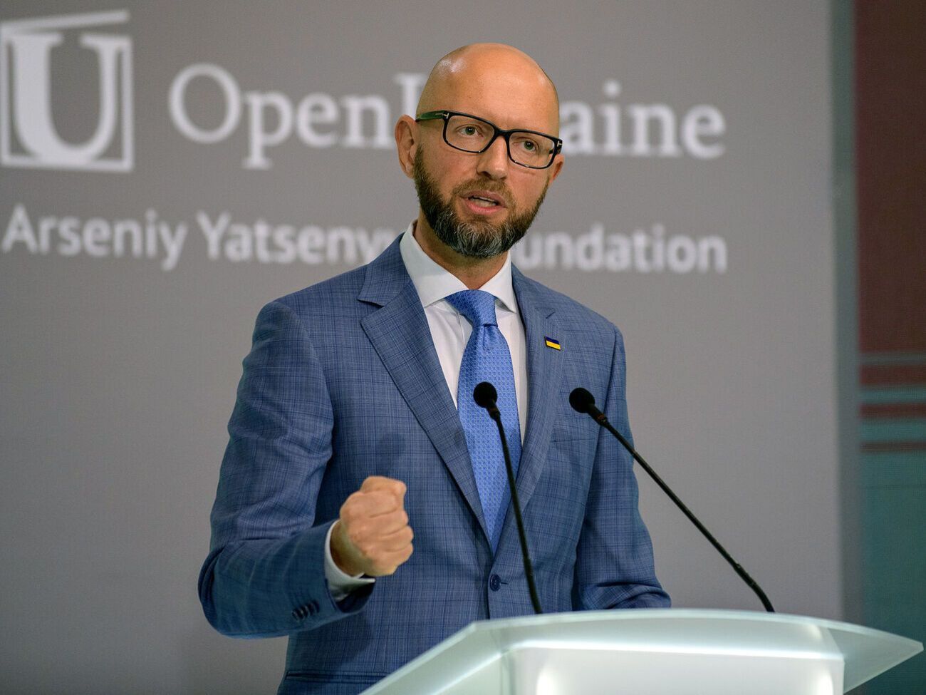 Яценюк оценил шансы Украины пройти отопительный сезон