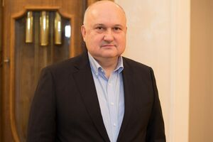Смешко: Зеленський не тільки не змінив систему – він її зараз настільки вдосконалив в авторитарно непрозору феодальну систему