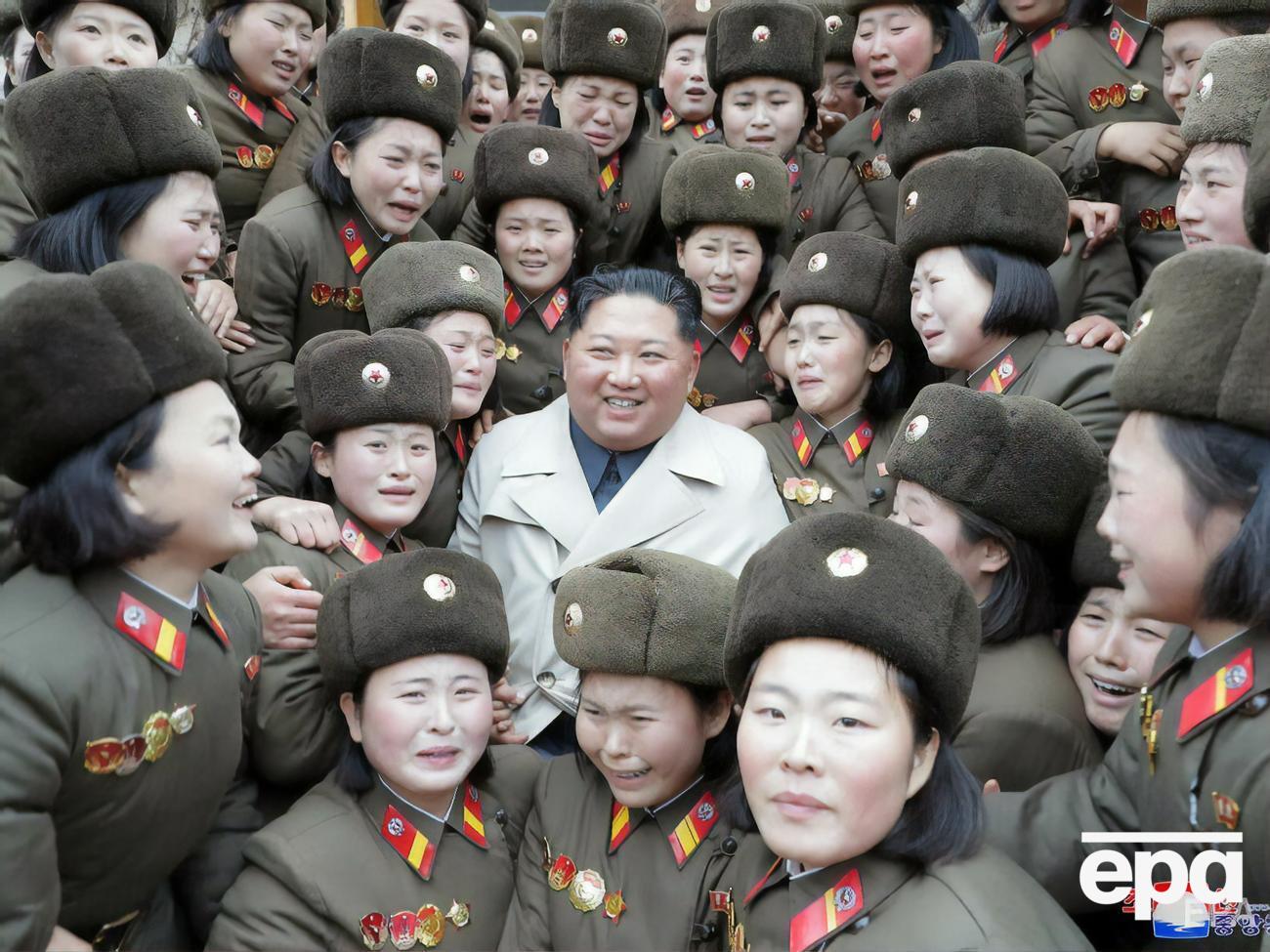 Жителей КНДР обязали соблюдать траур