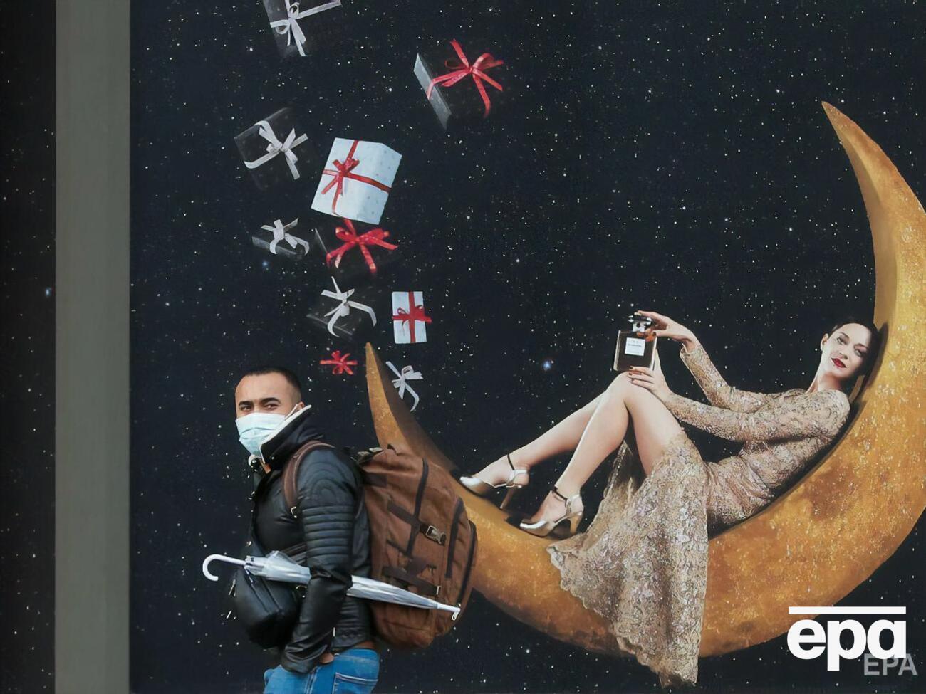 Минздрав призвал украинцев&nbsp;избегать поездок в страны, где циркулирует штамм "Омикрон"