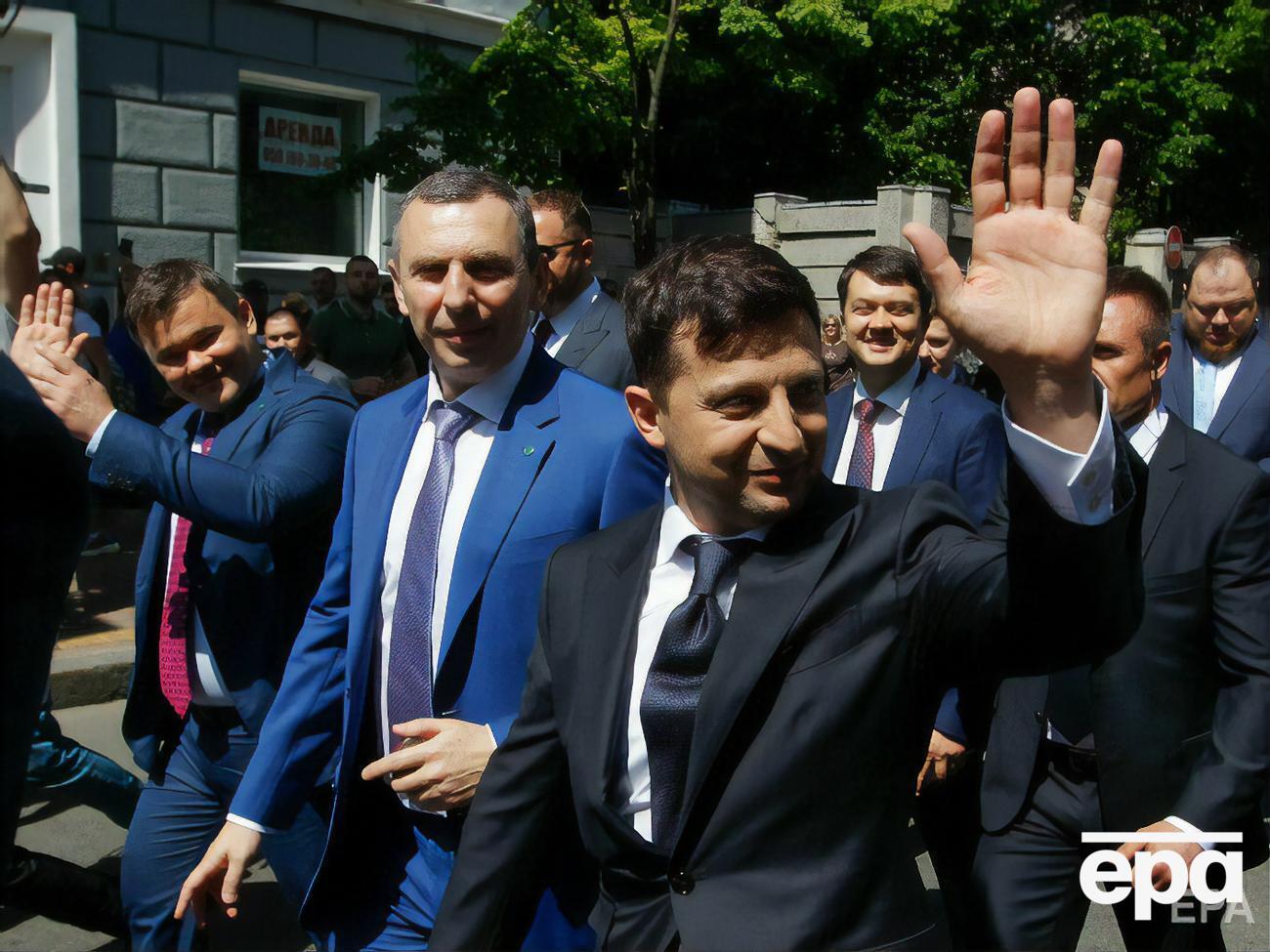 Богдан говорит, что Шефир "вообще потерял какое-либо значение" (на фото слева направо: Богдан, Шефир и Зеленский)