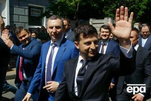 Богдан говорит, что Шефир "вообще потерял какое-либо значение" (на фото слева направо: Богдан, Шефир и Зеленский)