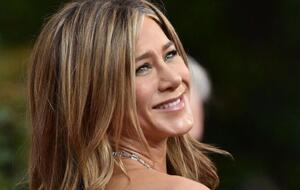 Видео тренировки Энистон собрало около 2 млн лайков