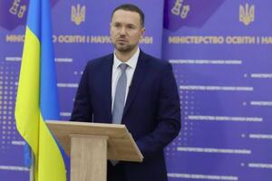 Шкарлет розповів про вакцинацію освітян в Україні