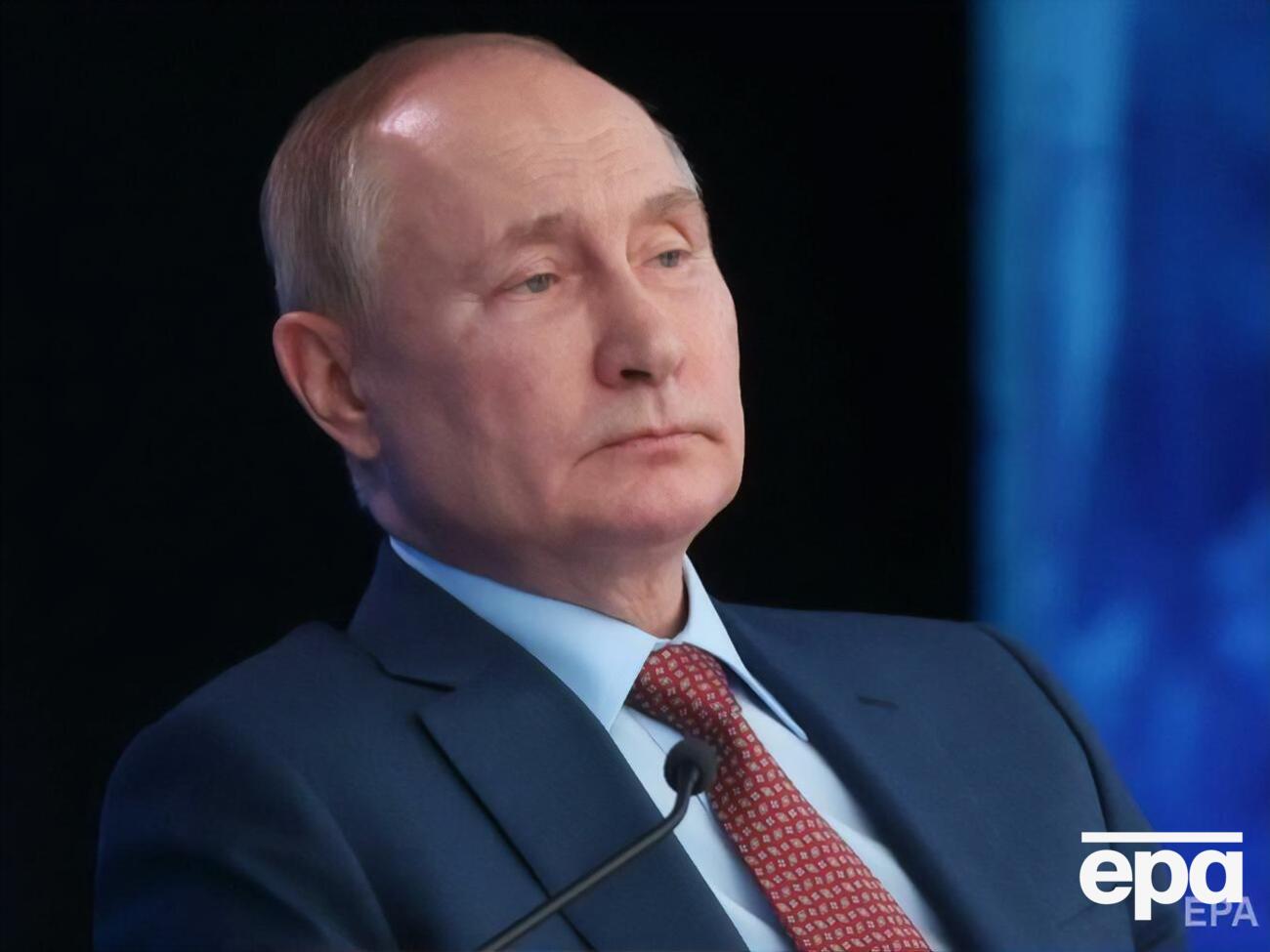Автором карикатури про Путіна (на фото) є Тео Мудакіс