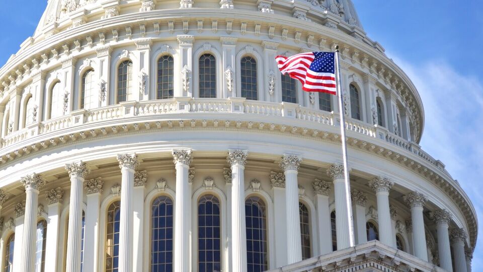 Сенат США может рассмотреть вопрос санкций до 14 января