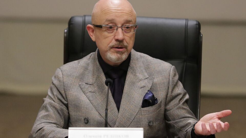 Резніков: У чому цинізм росіян? Коли робить постріл снайпер, його не чує і не бачить моніторингова місія ОБСЄ
