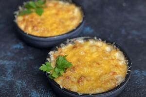 Это рецепт жульена не с майонезом, а с соусом бешамель