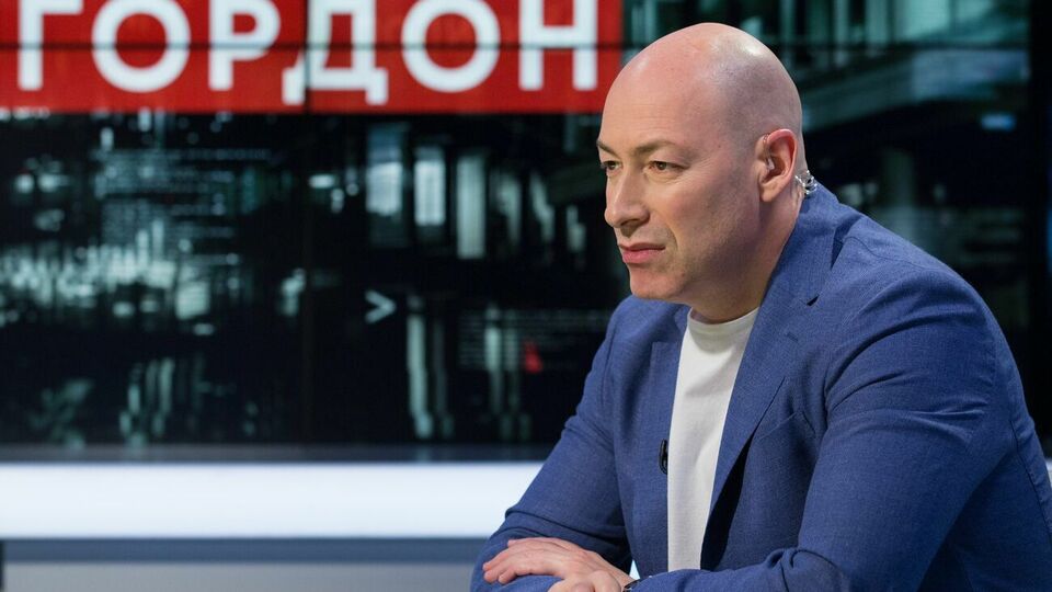 Гордон: В отличие от них, я фигура постоянная. А они временные. Они у меня перед глазами мелькали в течение 30 лет и пропадали. Пропадут и эти