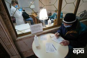 Обе дозы вакцины получили в общей сложности 11,4 млн украинцев