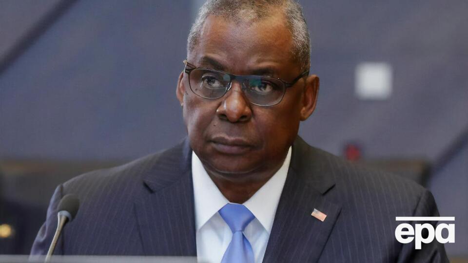 Остин выразил надежду, что США и Россия смогут совместно работать над "решением вопросов и проблем и снижением температуры в регионе"