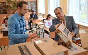 К концу года гаджеты получат 60 тыс. учителей