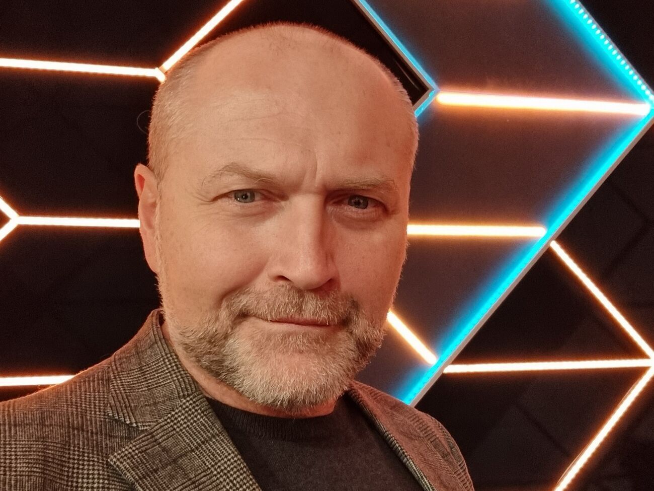 Весной у Зеленского будет рейтинг, при котором он будет думать, как бы досидеть первый президентский срок и не получить еще один за все нарушения законов