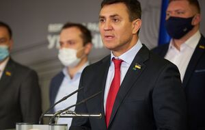 Богдан: Я думаю, Колю Тищенко (на фото) мы можем поменять и закрыть наш суверенный долг