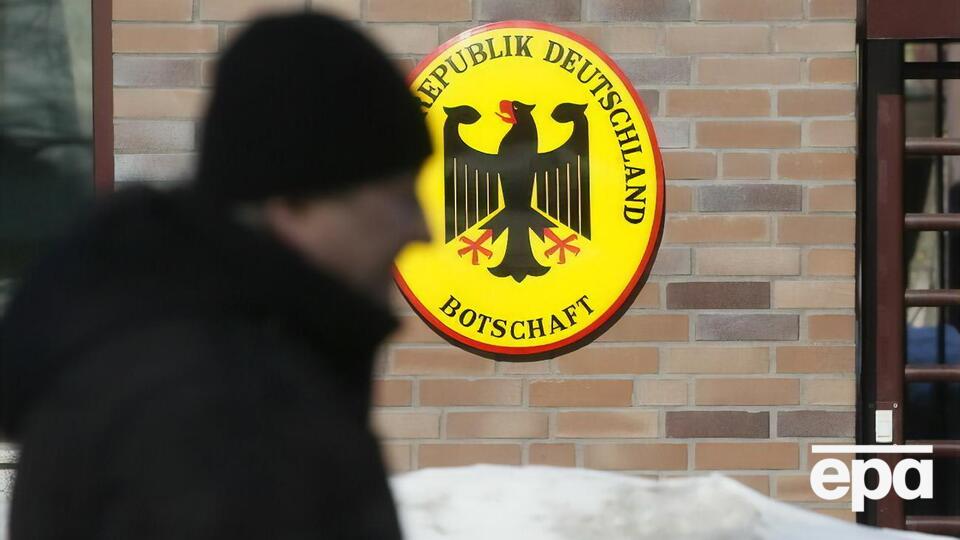 Россия решила выслать двух сотрудников немецкой дипмиссии