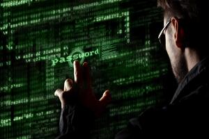 В октябре СБУ заблокировала 57 кибератак на органы власти Украины. Еще 53 – в ноябре