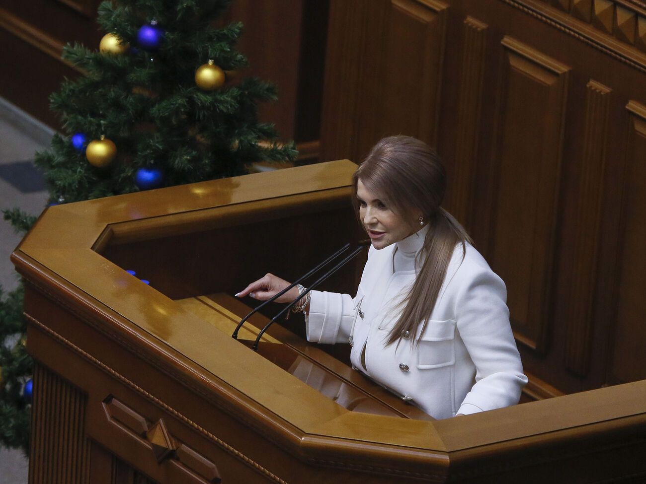 Тимошенко пожелала экс-президенту набраться мужества, уверенности и смелости