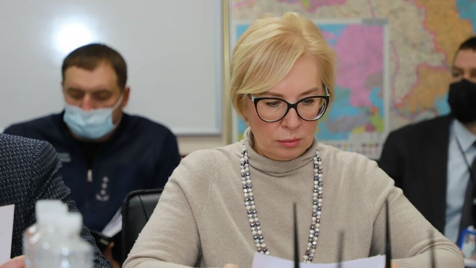 Денісова попросила представників Червоного Хреста терміново відвідати Назаренка в ув'язненні