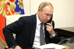Путін (на фото) та Шольц говорили про посилення російської військової присутності біля України, зазначили в уряді ФРН