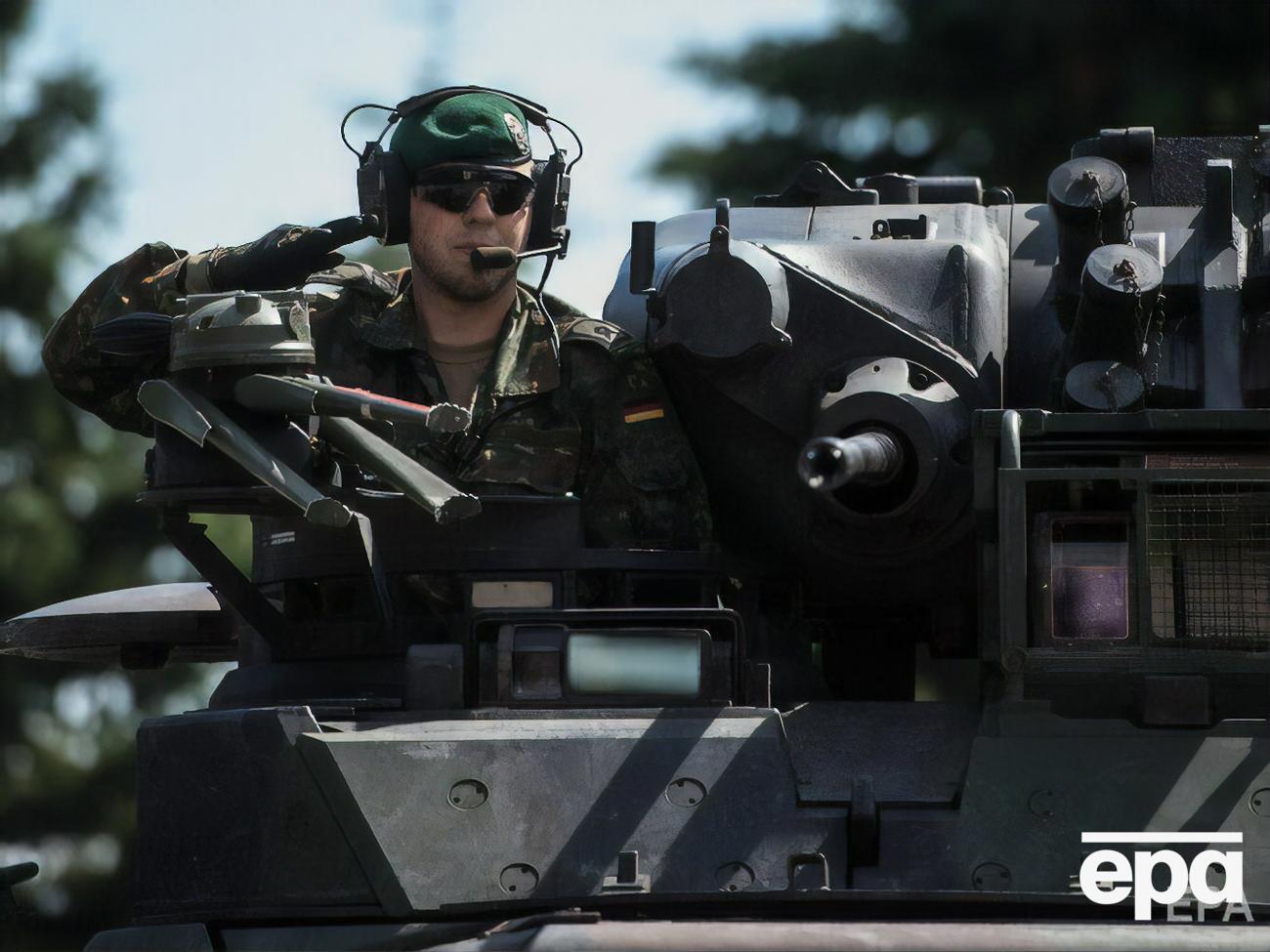 40 тысяч военных НАТО приведены в повышенную боеготовность на фоне угрозы российского вторжения в Украину