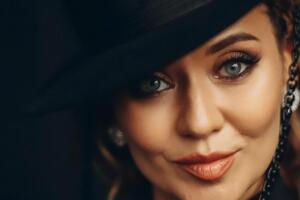 Саливанчук: Анны и Анечки, поздравляю нас с вами с Днем святой Анны