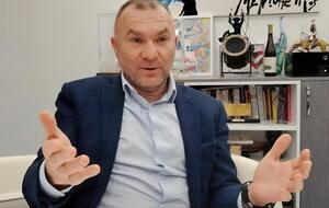 Игорь Мазепа: Он иногда выходил, что-то писал. Я потом получал звонки с, мягко сказать, порицаниями