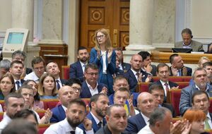 "Слуга народа" лидирует в парламентском рейтинге