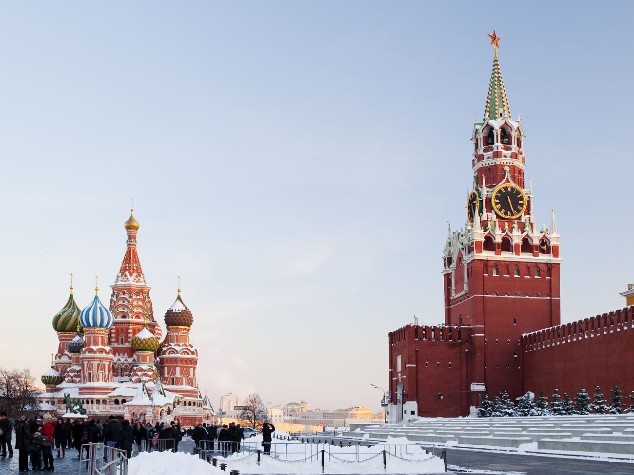 Россия пользуется украденным государственным и географическим названием, считают депутаты