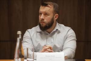 Максим Жорин: Государство позволяет пропагандировать гомосексуальные отношения, так называемую гендерную идентичность