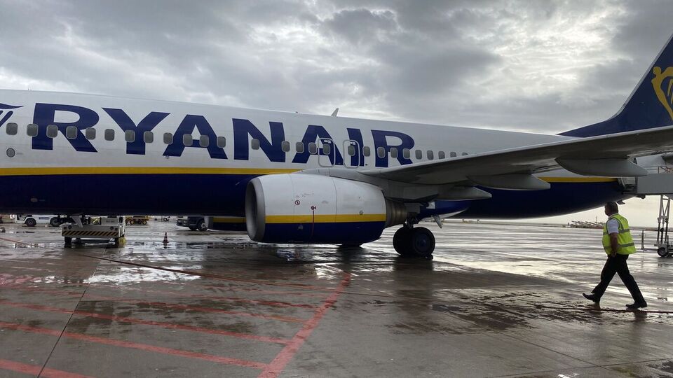 Ryanair приостановит рейсы из Киева, Одессы, Харькова и Львова