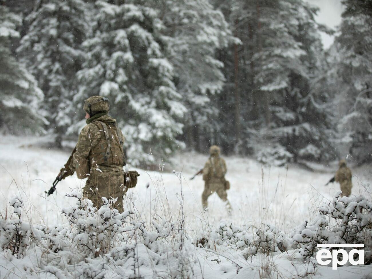 Украинские военные поддерживают возвращение к перемирию, отметил Залужный