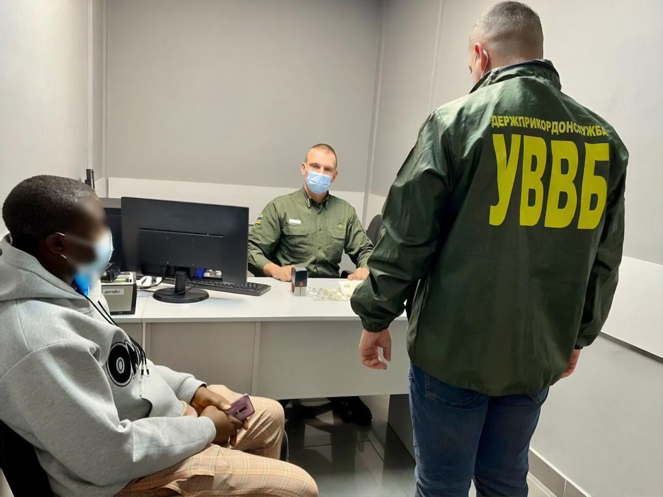 Іноземець уже вдруге за місяць намагався в'їхати до України, повідомили у Держприкордонслужбі