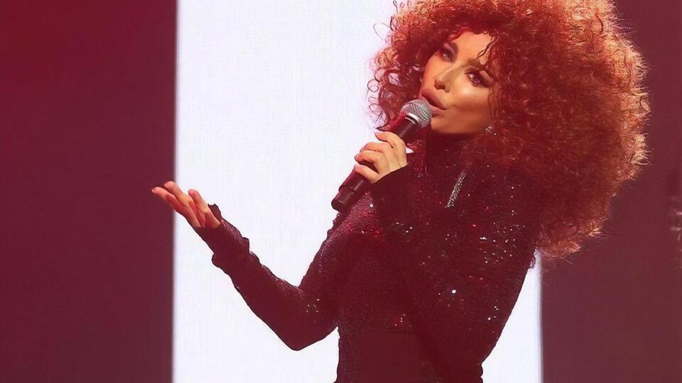 Із 2014 року Ані Лорак будує кар'єру у Росії