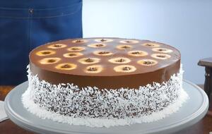 Авторы рецепта уверяют, что это "восхитительный десерт, перед которым невозможно устоять"