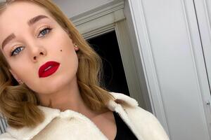 "Повний тре-е-еш", – написали підписники Христини Асмус про її нове фото