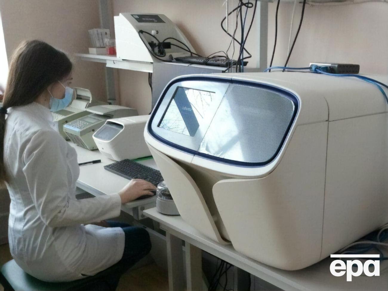 В Україні виявлено штам коронавірусу "Дельта" AY.122, широко поширений у Росії