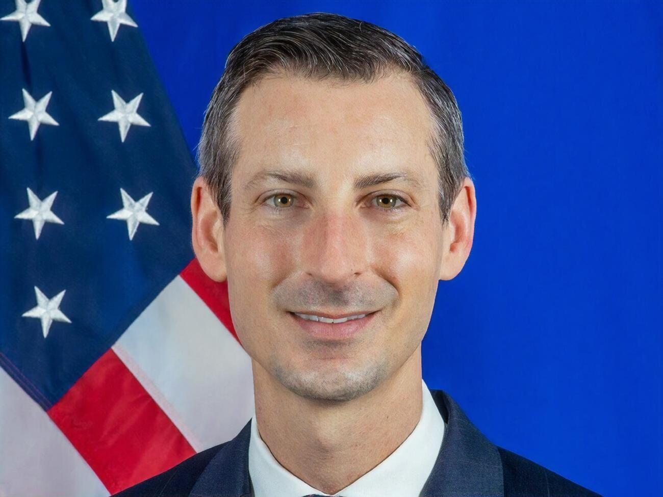 США призывают РФ "положить конец своей агрессивной и угрожающей риторике", отметил Прайс