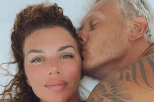 Певица Анна Седокова и баскетболист Янис Тимма поженились чуть больше года назад