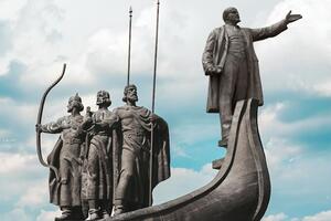 У соцмережах висміяли заяву Путіна про те, що Україну створив Ленін