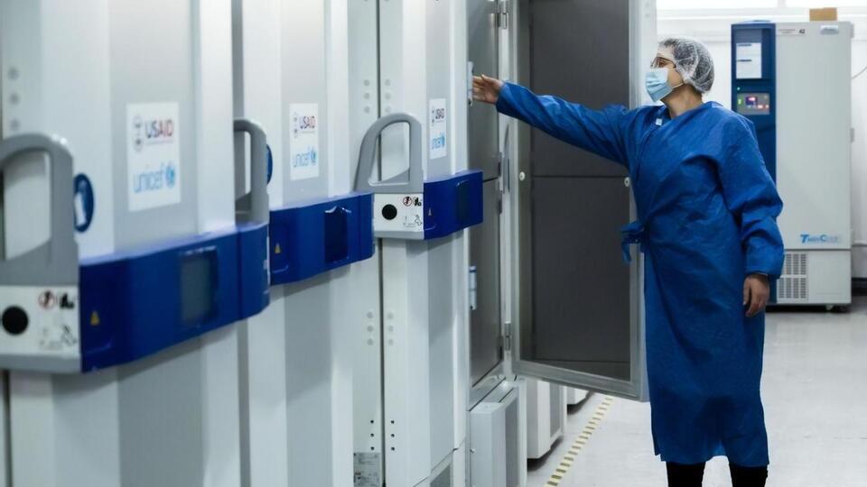 В Украину доставят 14 морозильных камер ультранизкой температуры для хранения вакцины от COVID-19